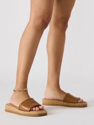 Boardwalk Sandal And Anklet Bundle