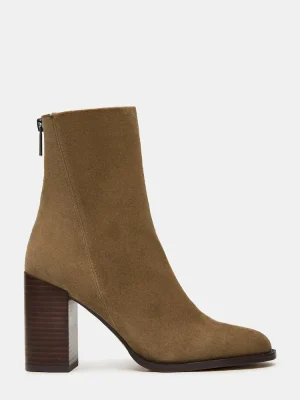 Obsession Taupe Suede